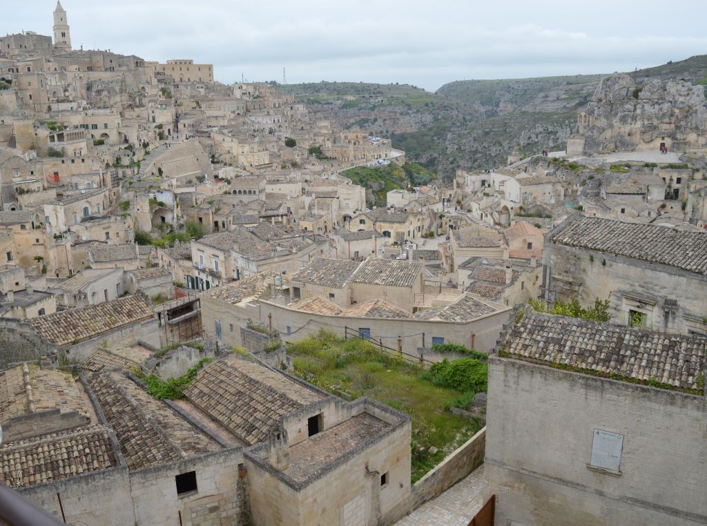 Matera: viaggio nella città dei Sassi